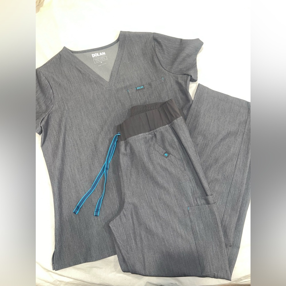 Dolan Scrub Set In Graphite - image 3